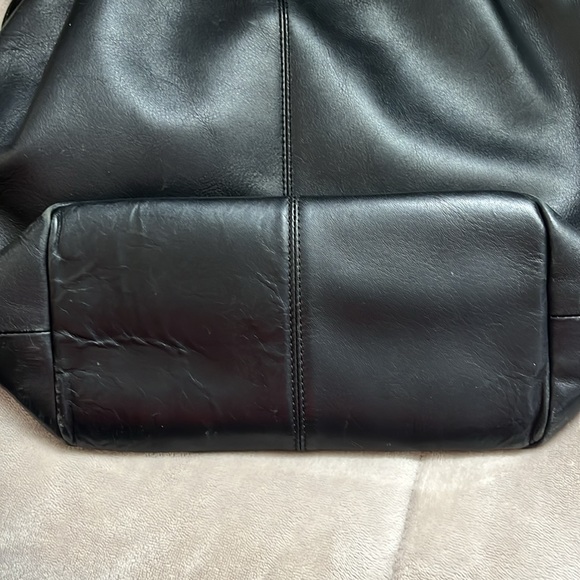 Madewell Bucket Bag - Picture 3 of 6